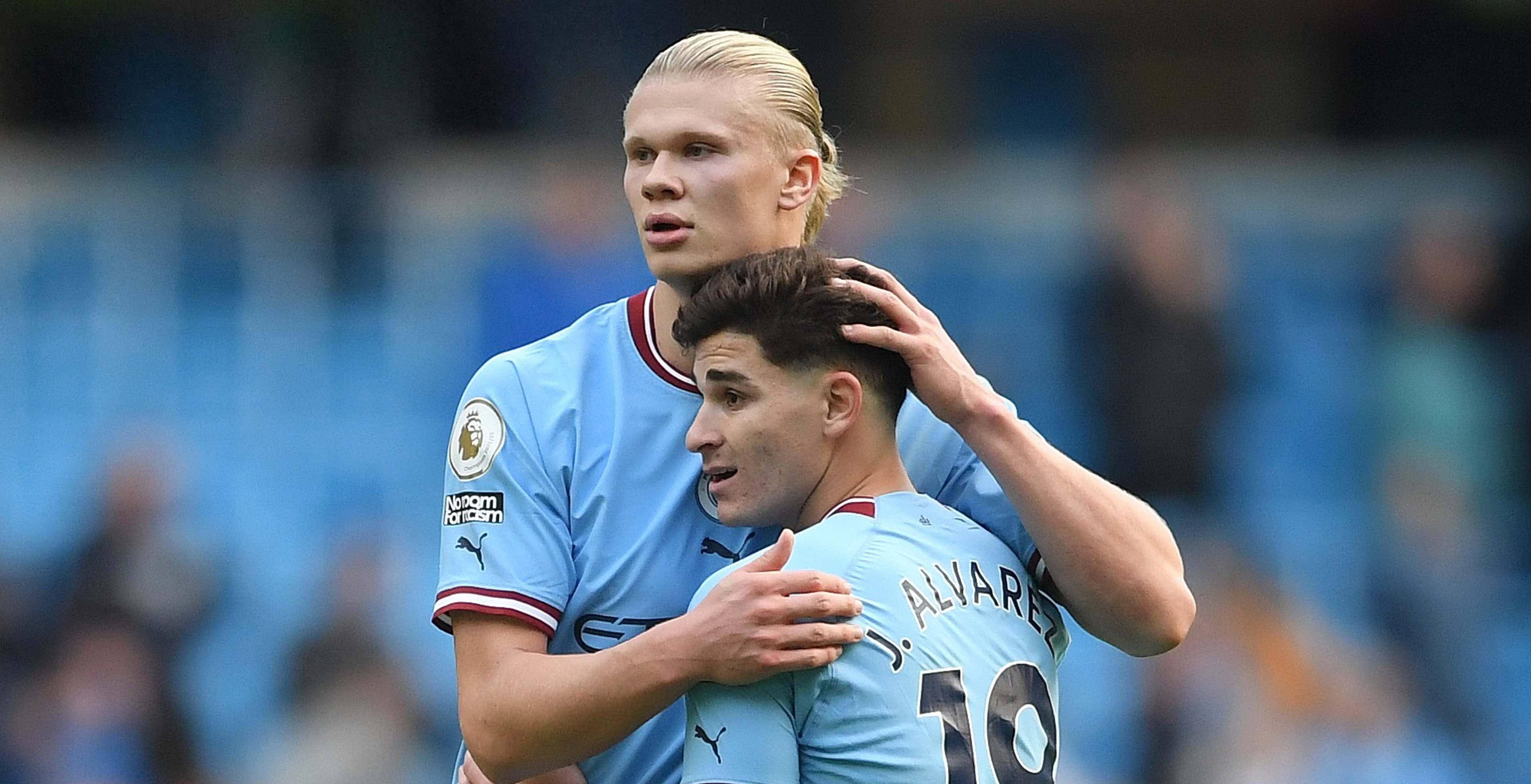 间吸引了球 间吸引了球